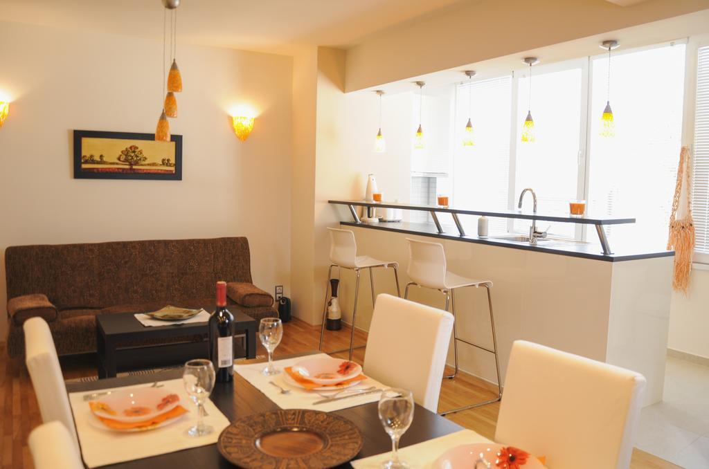 Derelli Elegance Apartment Sofia Room photo